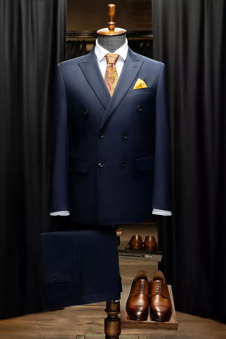 Двубортный костюм Данте Велуччи